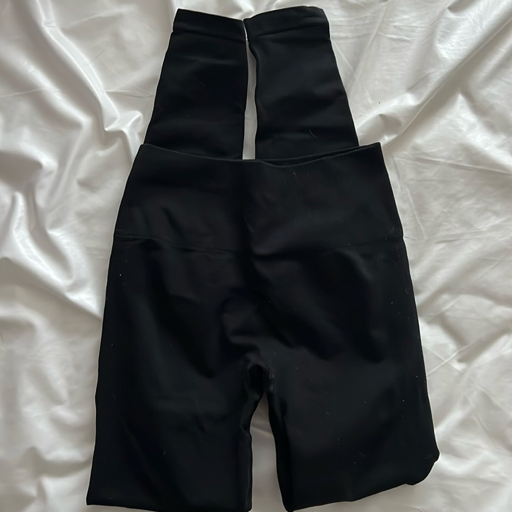 Alphalete Amplify Leggings